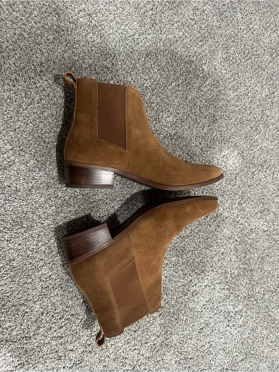 Steve Madden Shoes - Steve Madden Women's Tan Suede Chelsea Booties